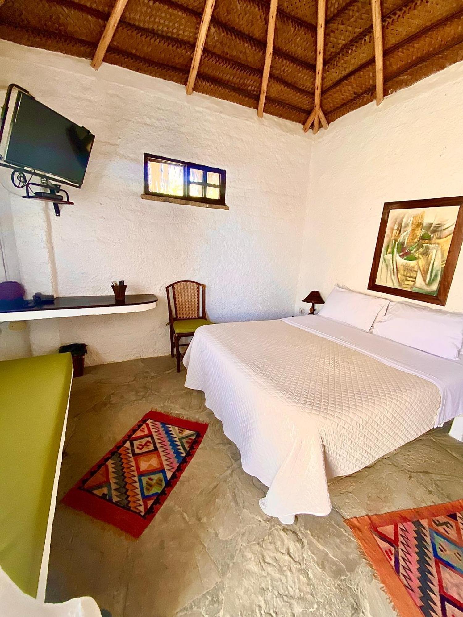 Hotel Smiling Crab Canoas de Punta Sal Kültér fotó