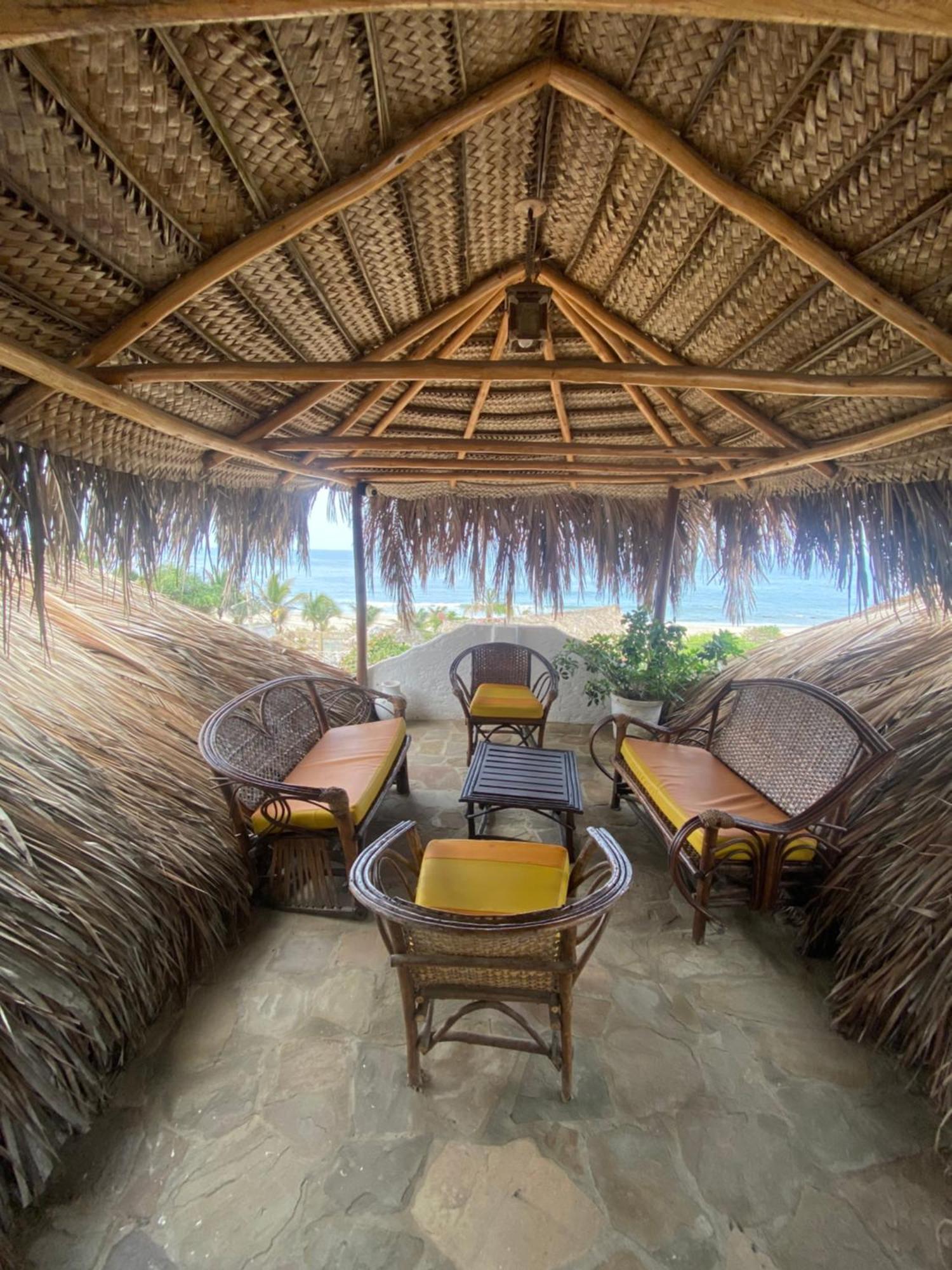 Hotel Smiling Crab Canoas de Punta Sal Kültér fotó