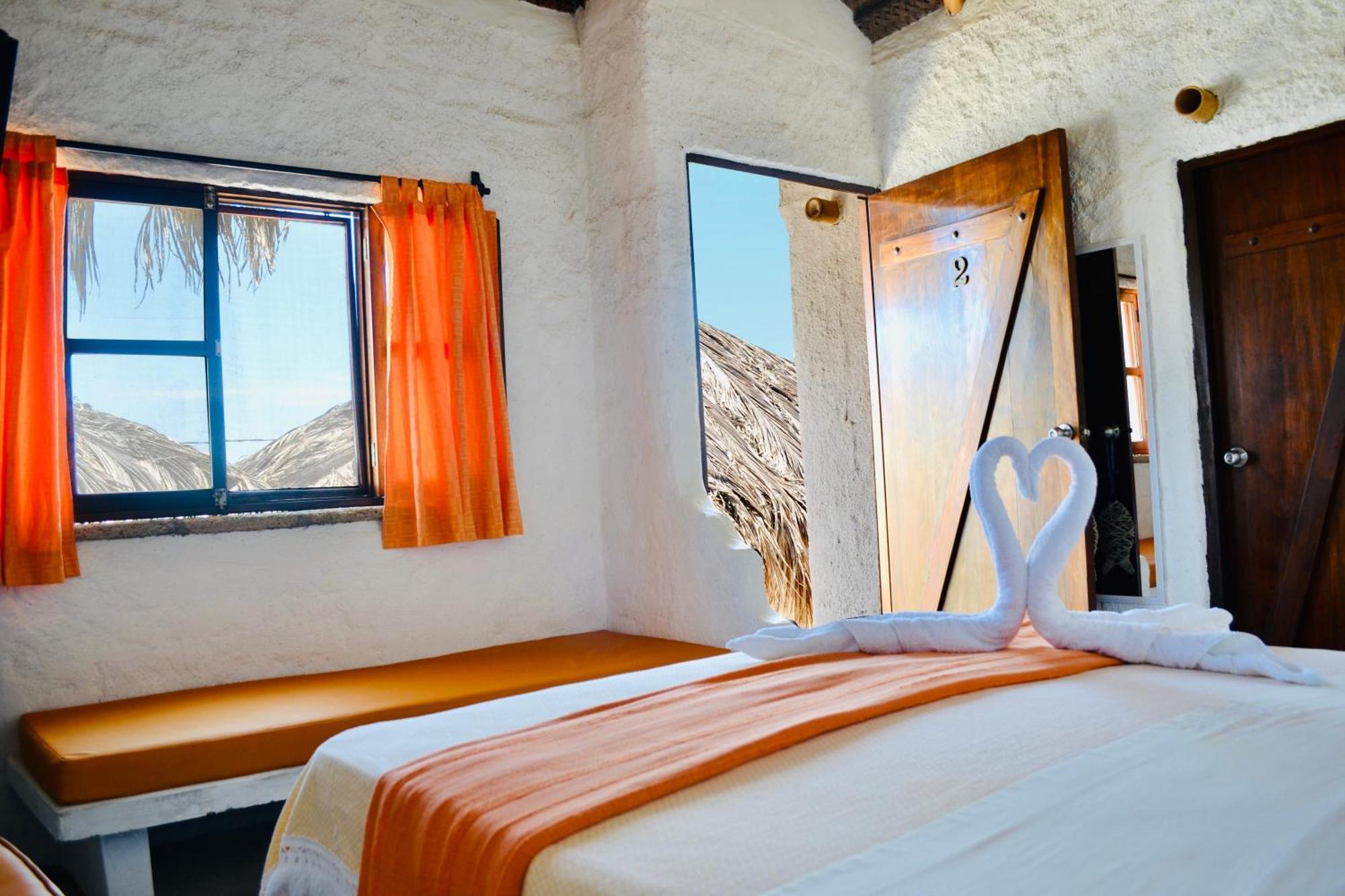 Hotel Smiling Crab Canoas de Punta Sal Kültér fotó